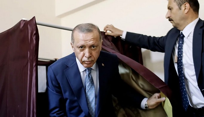 Ünlü anketçi bombayı patlattı: İstanbul seçimi Erdoğan'a ders olmamış!