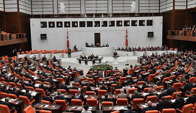 AKP'nin mini infaz paketine muhalefet şerh düştü: Savcılara Saray baskısı olacak