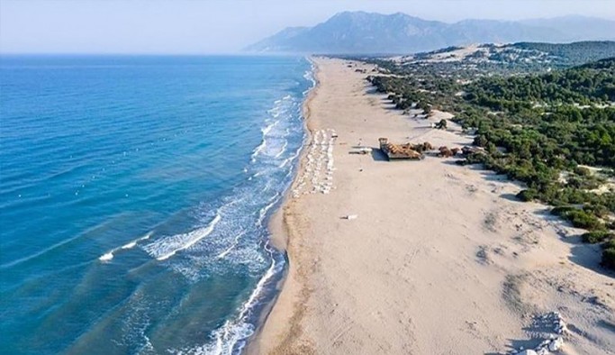 Antik Patara Özel Çevre Koruma Bölgesi’nden 2 bin kamyon kum çalındı iddiası
