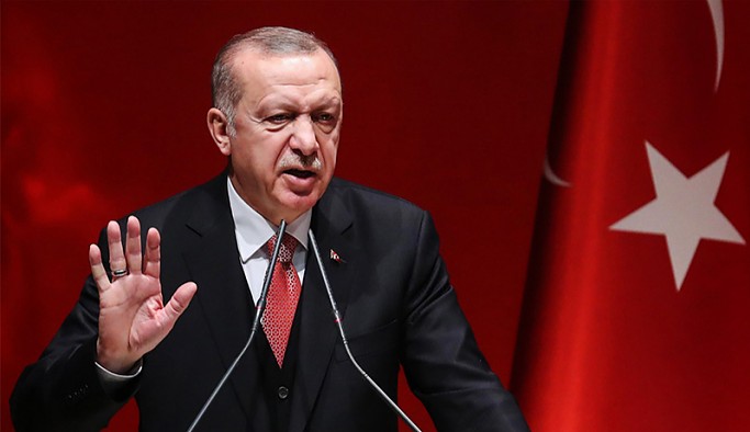 Bloomberg: Türk Lirası, Erdoğan'ın baş döndüren politikalarının kurbanı oldu