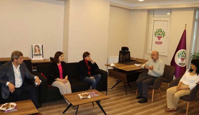 CHP'li Kaftancıoğlu’ndan HDP’ye başsağlığı ziyareti