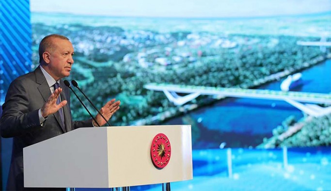 Çiğdem Toker: Rönesans'a ihale edilen otoyolun paralı ve Hazine garantili olacağı söylenmedi