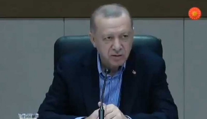 Erdoğan'dan gazeteciye: Maskeni çıkar
