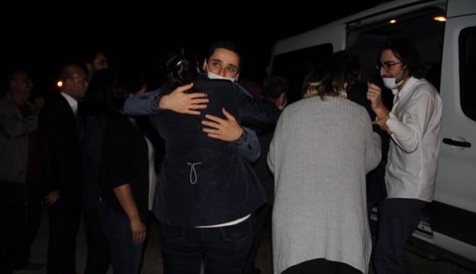 Kobane Davası'nda tahliye olanlar cezaevinden çıktı