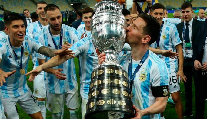 Copa America'da şampiyon Arjantin: Messi ilk büyük uluslararası kupasını kazandı