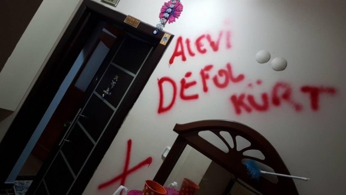 HDP görevlisinin duvarına ırkçı yazılama