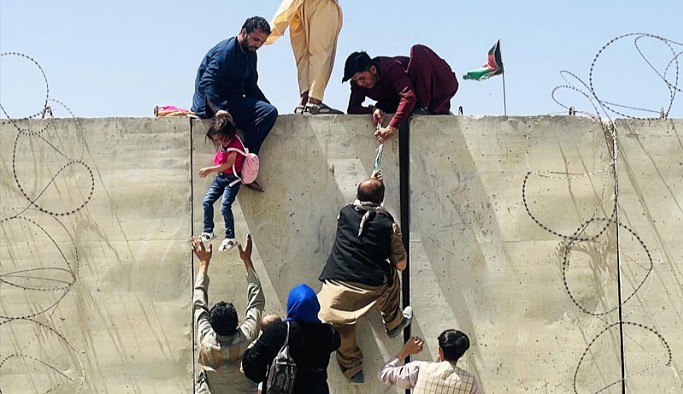 Airbnb: 20 bin Afgan mülteciye ücretsiz konut sağlayacağız