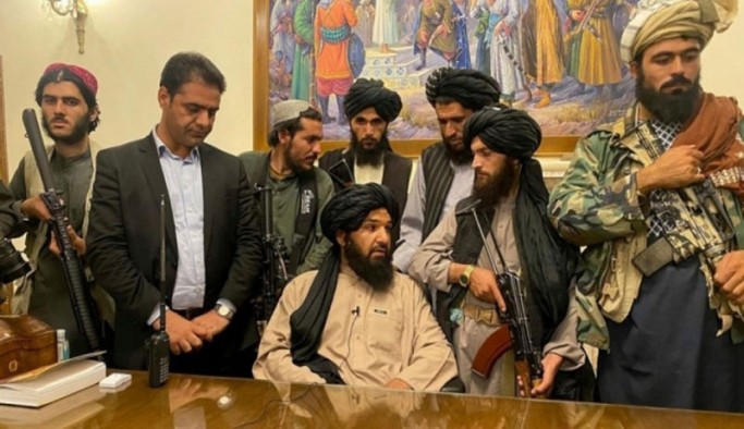 Taliban yeni hükümet için ilk görevlendirmeleri açıkladı