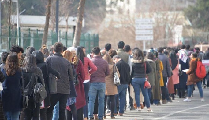 '2 ayda kayıtlı işsiz sayısı 244 bin arttı'