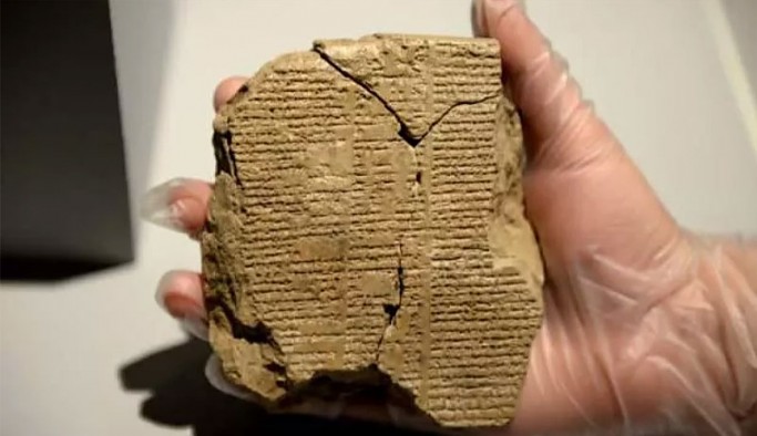 ABD, 3 bin 500 yıllık Gılgamış Destanı Rüya Tableti'ni Irak'a törenle iade edecek