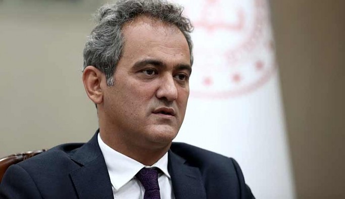 Bakan Özer: Öğrencilerle ilgili ne aşı ne PCR zorunluluğu var