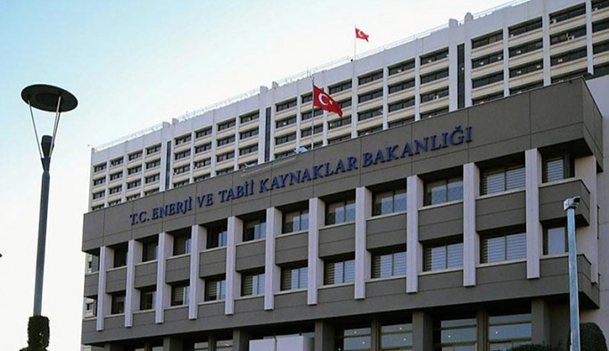Bu da 300 bin TL'lik makam asansörü