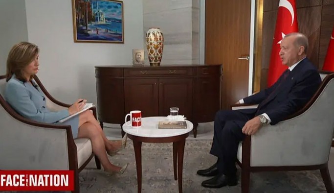 Erdoğan'ın ABD'li gazetecinin hakaret davaları sorusuna yanıtı: Siz bunlara inanıyorsunuz yani?
