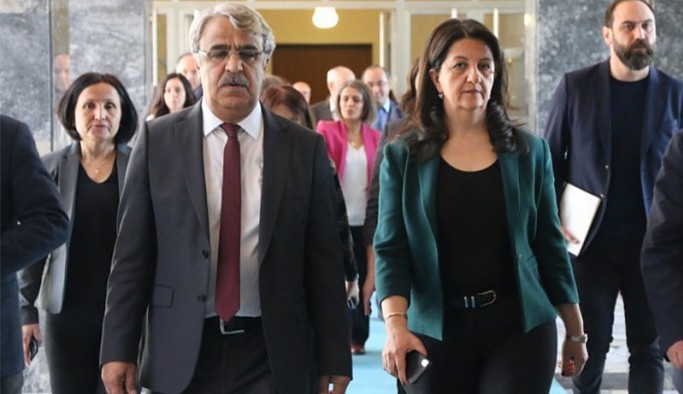 HDP'nin yol haritası: 'Demokrasi Tutum Belgesi'
