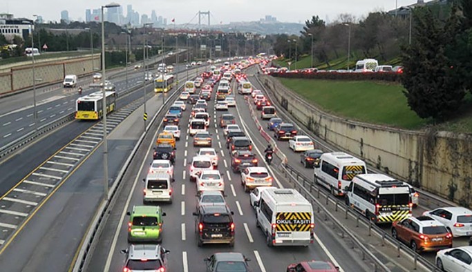 İstanbul'da etkinlikler nedeniyle bazı yollar kapatıldı