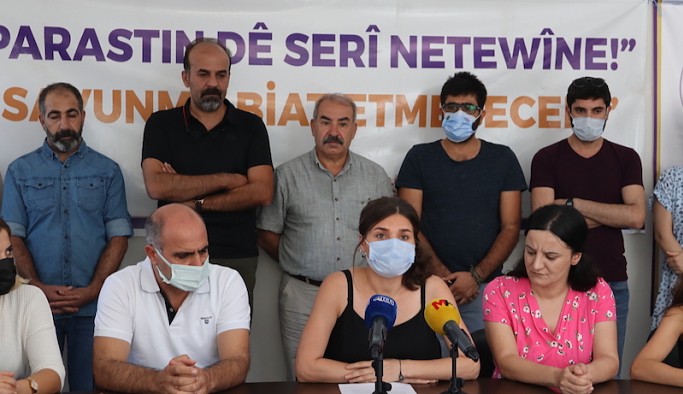 ÖHD’den avukatların duruşma salonundan çıkarılmasına tepki: Savunma biat etmeyecek