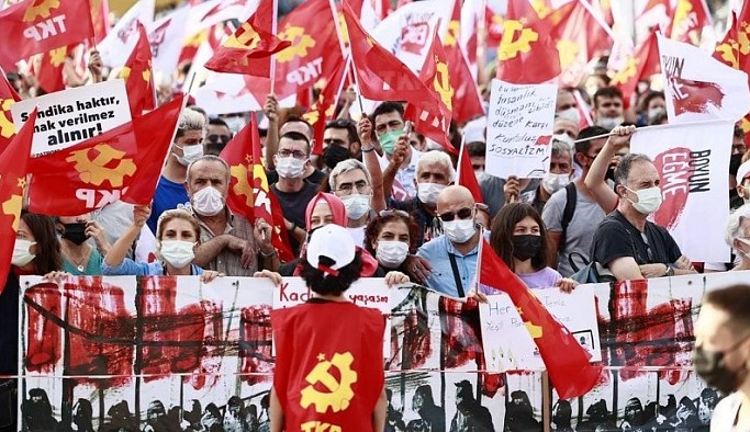 TKP'den Kartal'da 'Şimdi Sosyalizm Zamanı' mitingi