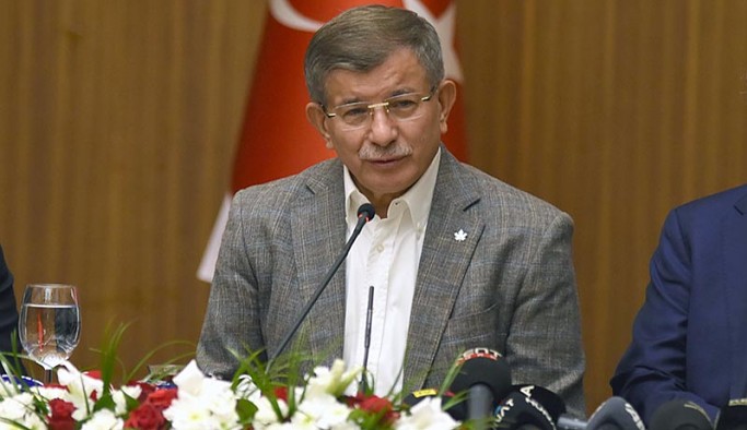 Davutoğlu: İttifak seçim ortamına gelindiğinde görülür