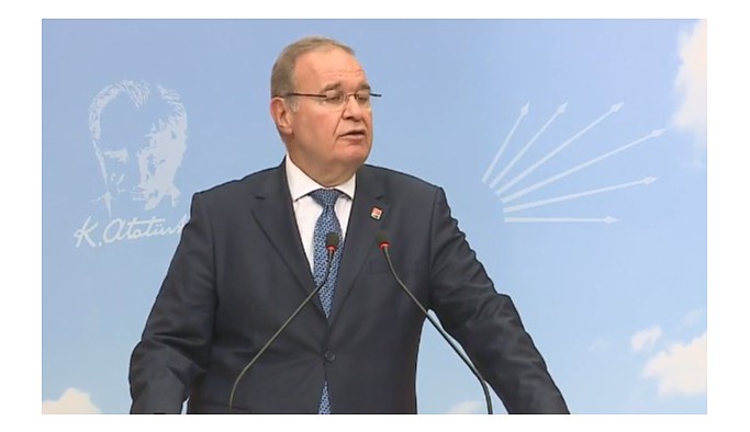 Faik Öztrak: Erdoğan sebeptir, şahlanan dolar sonuçtur