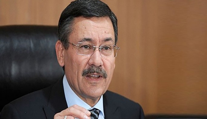 Gökçek, 36 taşınmazı düşük kira ücretleriyle vakıf ve derneklerin kullanımına sundu