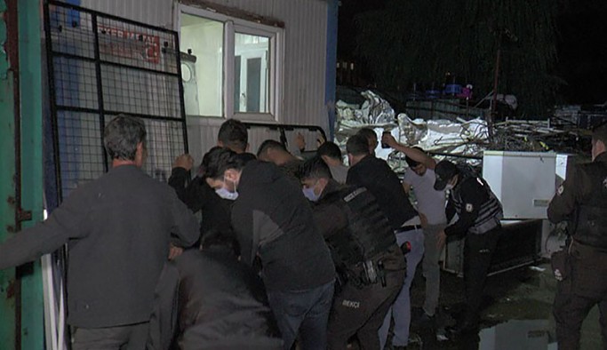 İstanbul'da kağıt toplayıcılarına bir operasyon daha