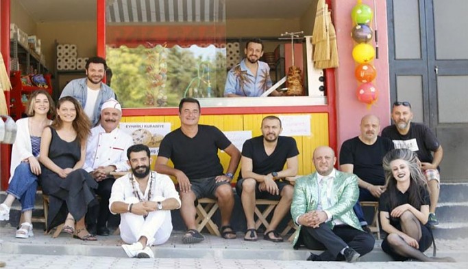 'Leyla ile Mecnun'da küskün oyuncuların birlikte yer aldığı tek bir sahne yok