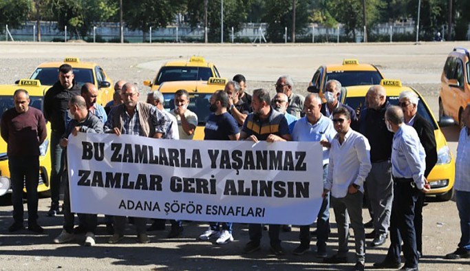 Taksi şoförleri akaryakıt zamlarını protesto etti