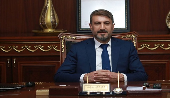 AKP’li belediye başkanı işe alımları savundu: Akrabam olup yoksul olan kimse olamaz mı?
