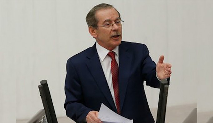 CHP'li Şener: Garantili projeler memleketi soyuyor