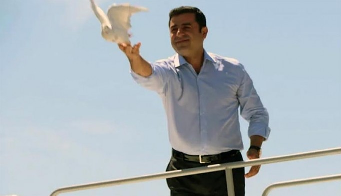 Demirtaş: Kritik geçiş dönemlerinde her türlü provokasyon yaşanabilir