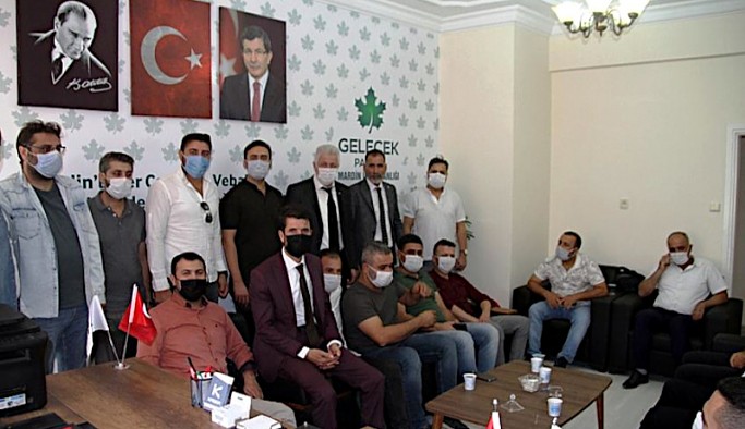 Gelecek Partisi’nde peş peşe istifalar
