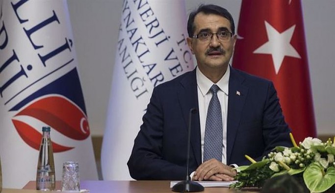 Halka ‘tasarruf’ aklı veren bakanlık kendi tüketimini ise kısmıyor