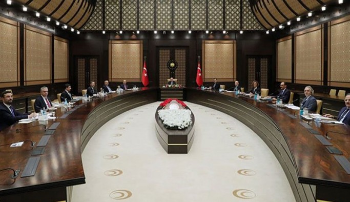 Erdoğan'dan Saray'da kritik 'Politika Kurulu' toplantısı