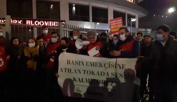 Gazetecilerden Demir'e destek eylemi: Emekçilere atılan tokat affedilemez