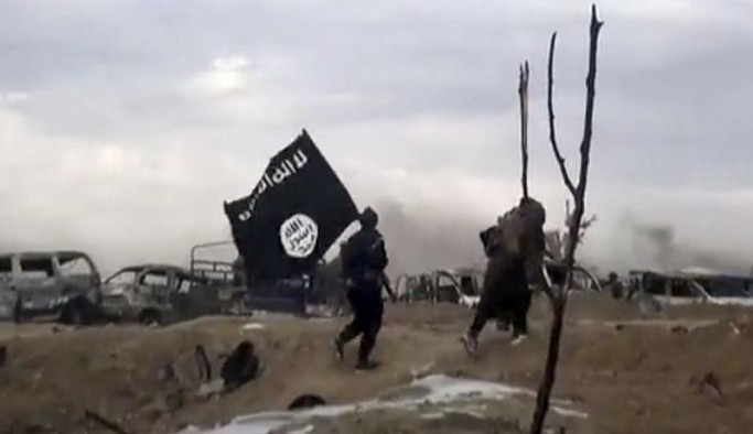 IŞİD Mahmur'a saldırdı: Çok sayıda ölü