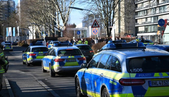 Almanya'da Heidelberg üniversitesinde silahlı saldırı: Saldırgan polis tarafından öldürüldü