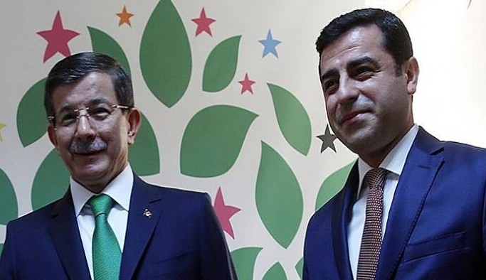Demirtaş’a Davutoğlu’na ‘hakaret’ten hapis cezası
