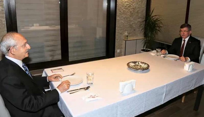 Kılıçdaroğlu ve Davutoğlu arasında sürpriz görüşme