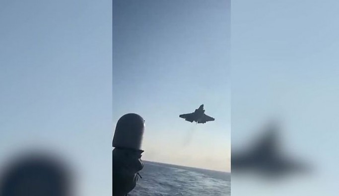 ABD, düşen F-35 uçağını denizden çıkarmaya çalışıyor