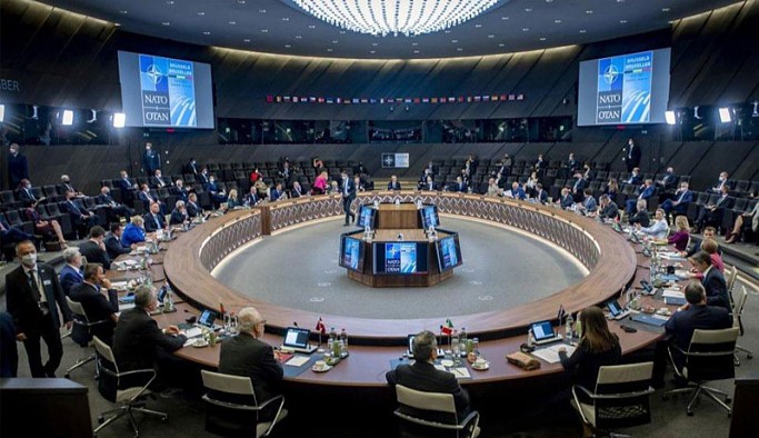 Dünyanın gözü kulağı Brüksel'de: NATO Zirvesi başladı