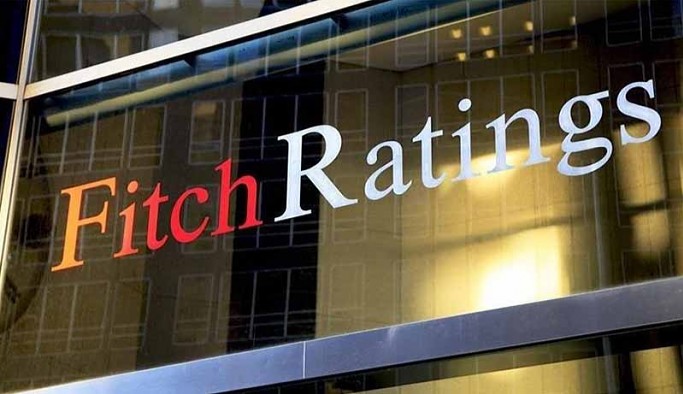 Fitch, Rusya'nın kredi notunu düşürdü