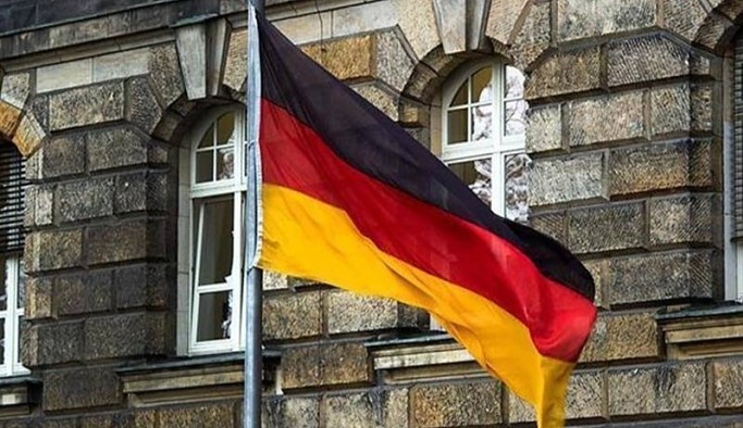Almanya 40 Rus diplomatı 'istenmeyen kişi' ilan etti