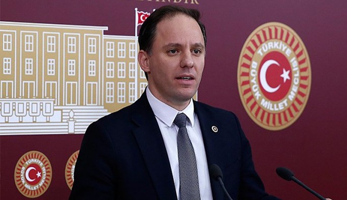 CHP'li Yavuzyılmaz paylaştı: Çift maaş alan AKP'li Elitaş'ın aylık geliri 107 bin 37 lira