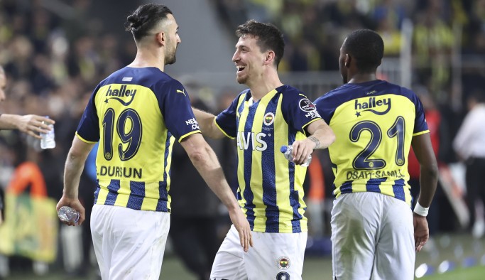 Derbinin kazananı Fenerbahçe oldu