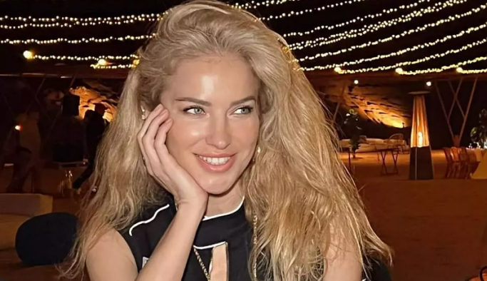 Bir ayda 7 markayla anlaşan Burcu Esmersoy'un kazancı dudak uçuklattı