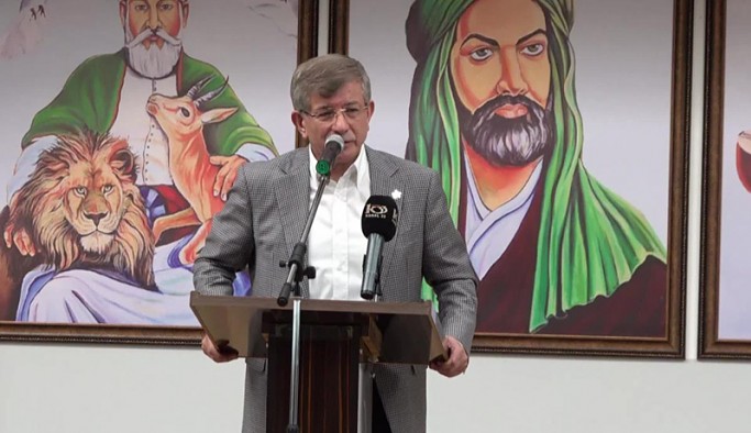 Davutoğlu, Erdoğan'ın cemevlerinin statüsü ile ilgili diyaloglarını anlattı