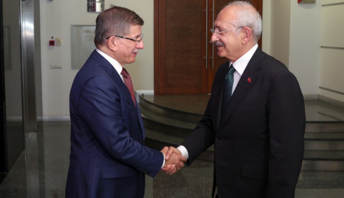 Davutoğlu, Kılıçdaroğlu'nu ziyaret etti
