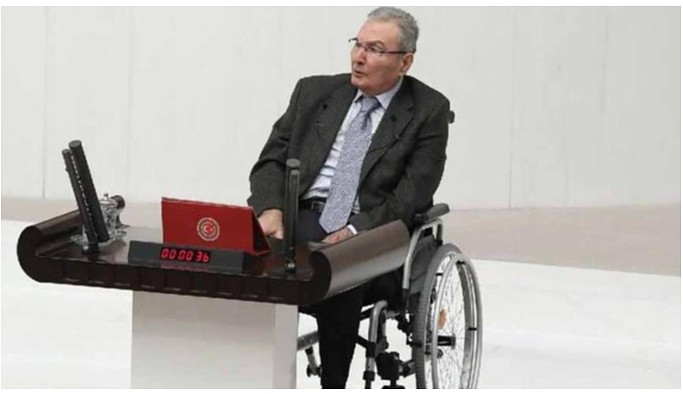 Deniz Baykal'ın kaset soruşturmasında 2 eski polis tutuklandı