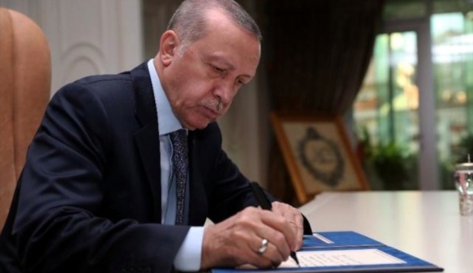 Cumhurbaşkanı Erdoğan'ın imzasıyla yayımlanan karara göre bazı bürokratlar görevden alınırken yeni atamalar yapıldı.