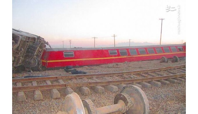 İran’da yolcu treni raydan çıktı: Çok sayıda ölü ve yaralı var